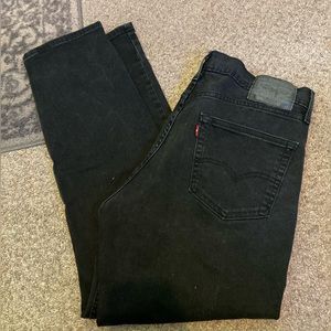 Levi black jean